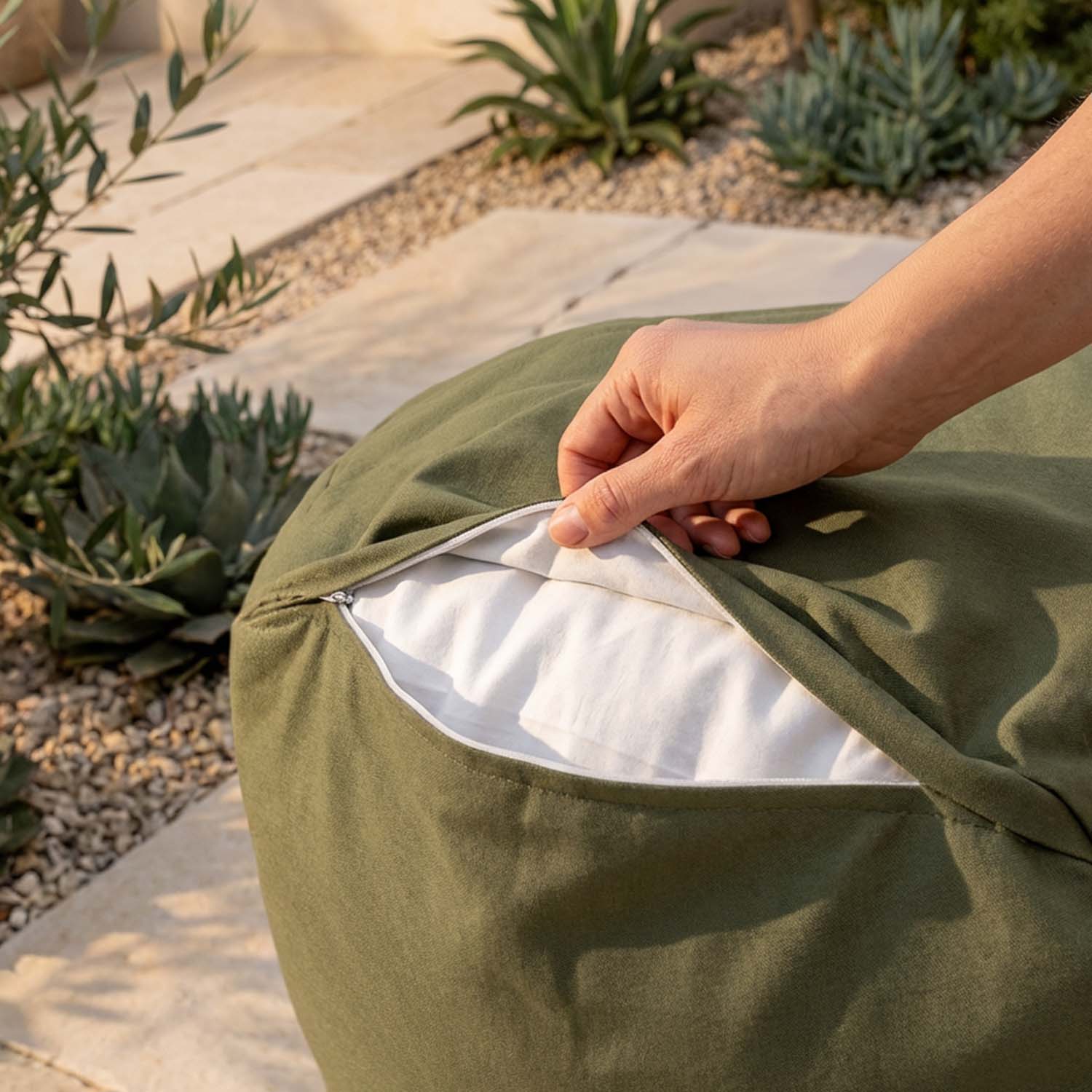 Fully removable cover and washable